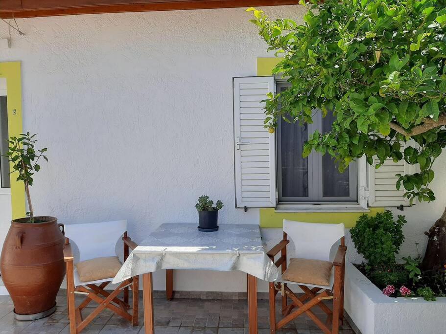 Lemon Garden 2 Apartment Karidi Bagian luar foto
